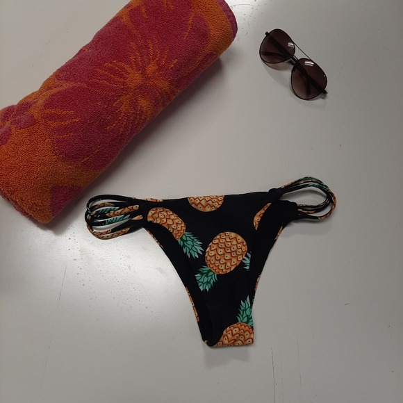 Zaful Other - Pineapple swim suit bottoms